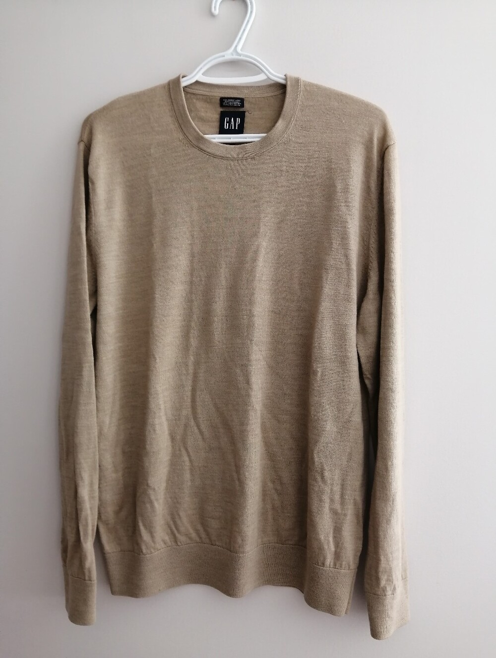 GAP Men’s 100% Merino Wool Crewneck Sweater  Camel Tan Washable Wool Medium